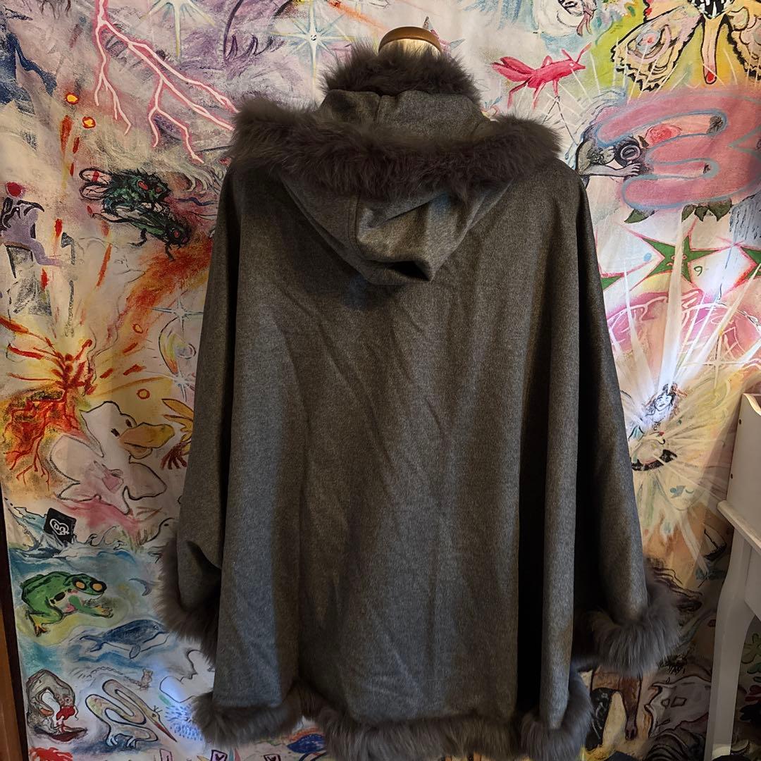 F-wisteria フード付きグレーポンチョ ケープ　カシミヤ100パーセント