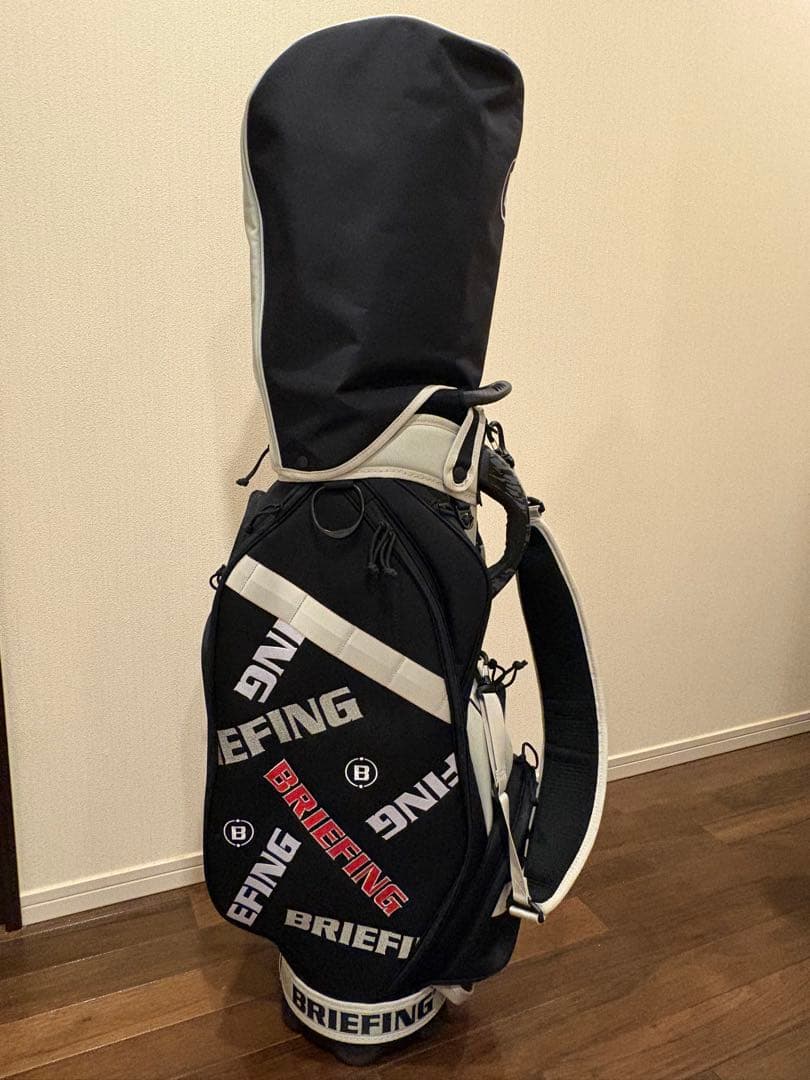 BRIEFING キャディバッグ 完売品　限定品　ほぼ新品
