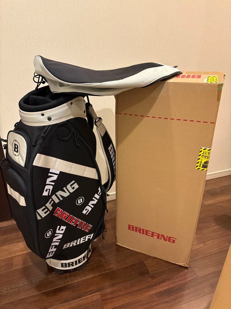 BRIEFING キャディバッグ 完売品　限定品　ほぼ新品