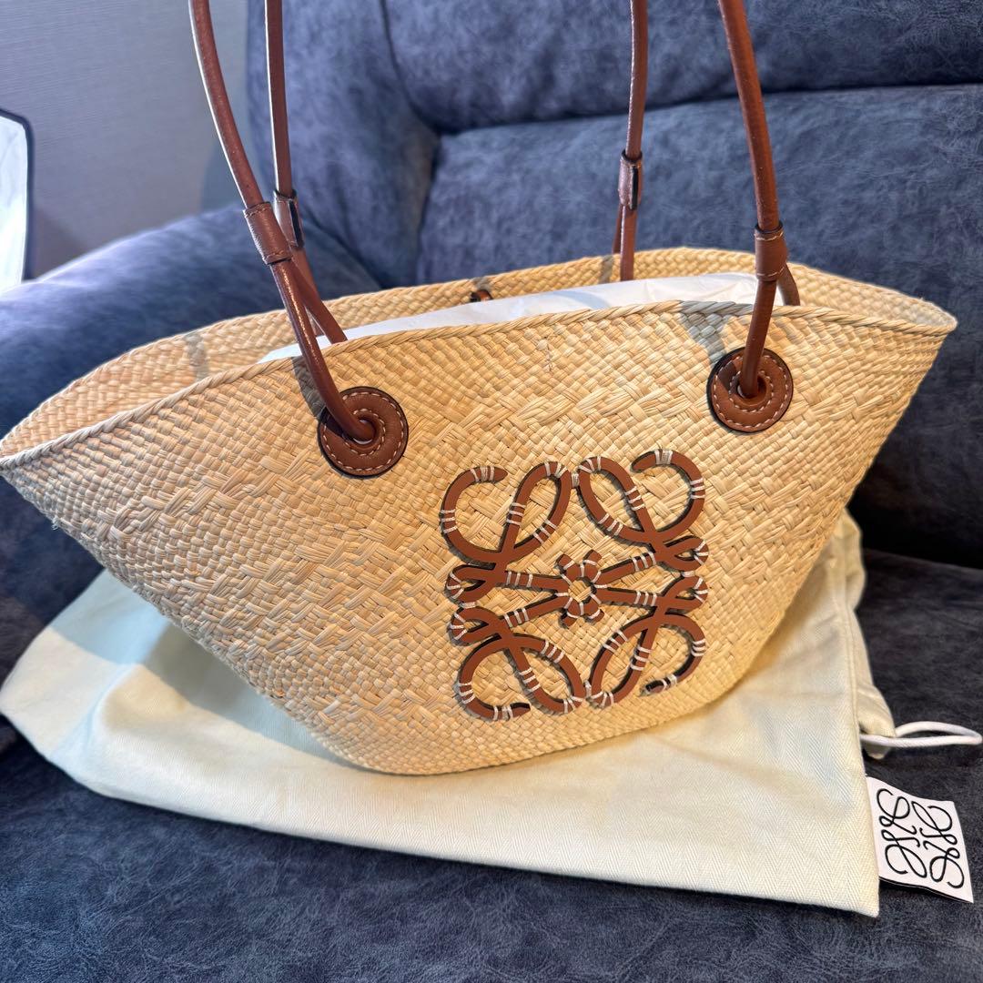 極美品　ロエベ　LOEWE アナグラム　バスケット　スモール