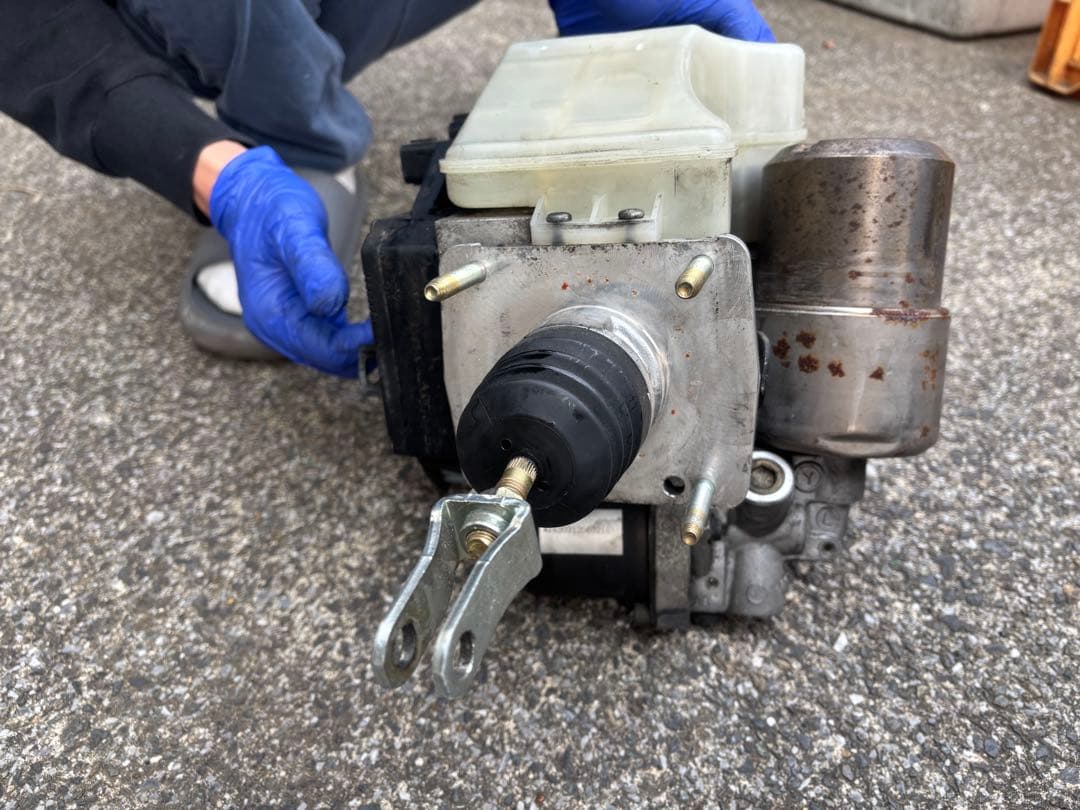 値下げしました‼️ 早い者勝ち‼️ 17マジェスタ後期 ブレーキマスター