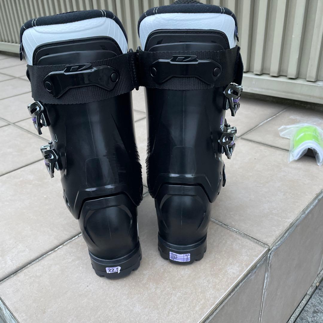新品　DALBELLO スキーブーツ　22.5 22 23 レディース　女性