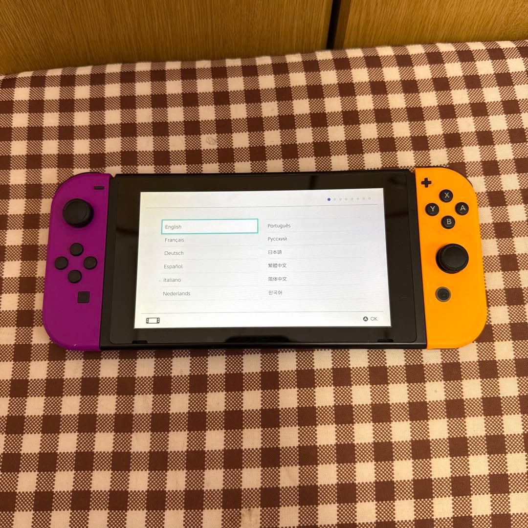 最終値下げNintendo Switch 本体(紫とオレンジ)