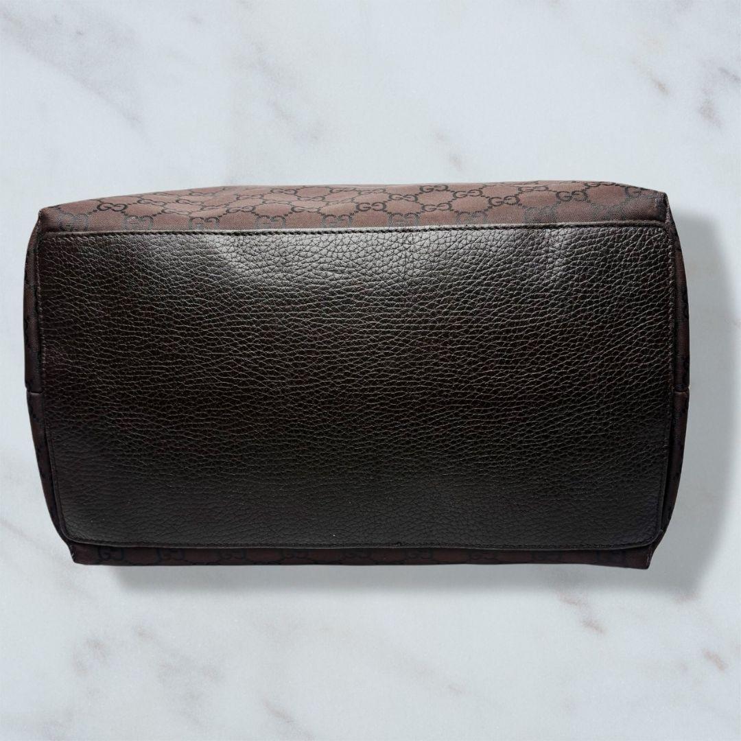 011 極美品 GUCCI ハンドバッグ トートバッグ 肩掛け GG柄