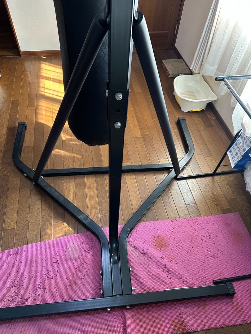 サンドバッグ スタンド付き 黒　完品