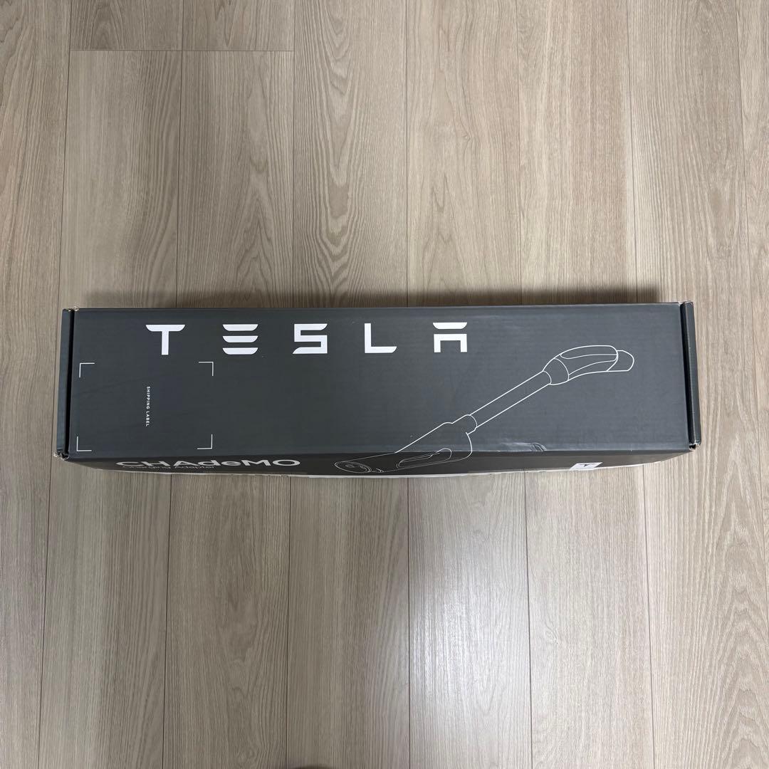 日本正規品　テスラ社　純正チャデモアダプター CHAdeMO Tesla