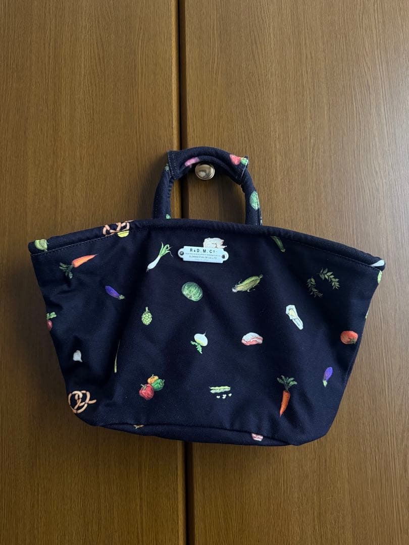 R&D.M.C. 野菜柄トートバッグ ネイビー