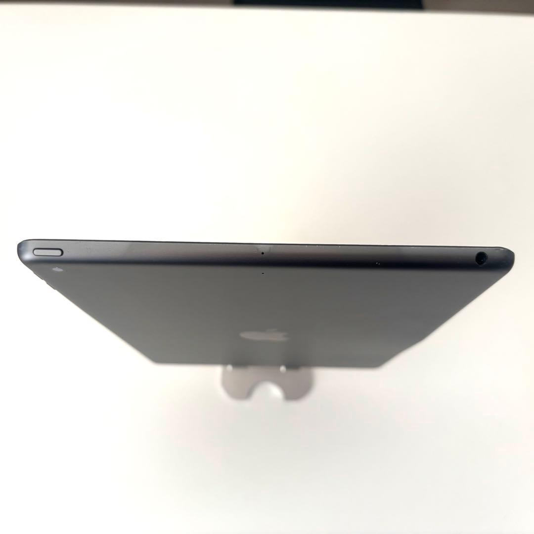 【完動品】Apple iPad 第8世代 128GB Wi-Fi スペースグレー