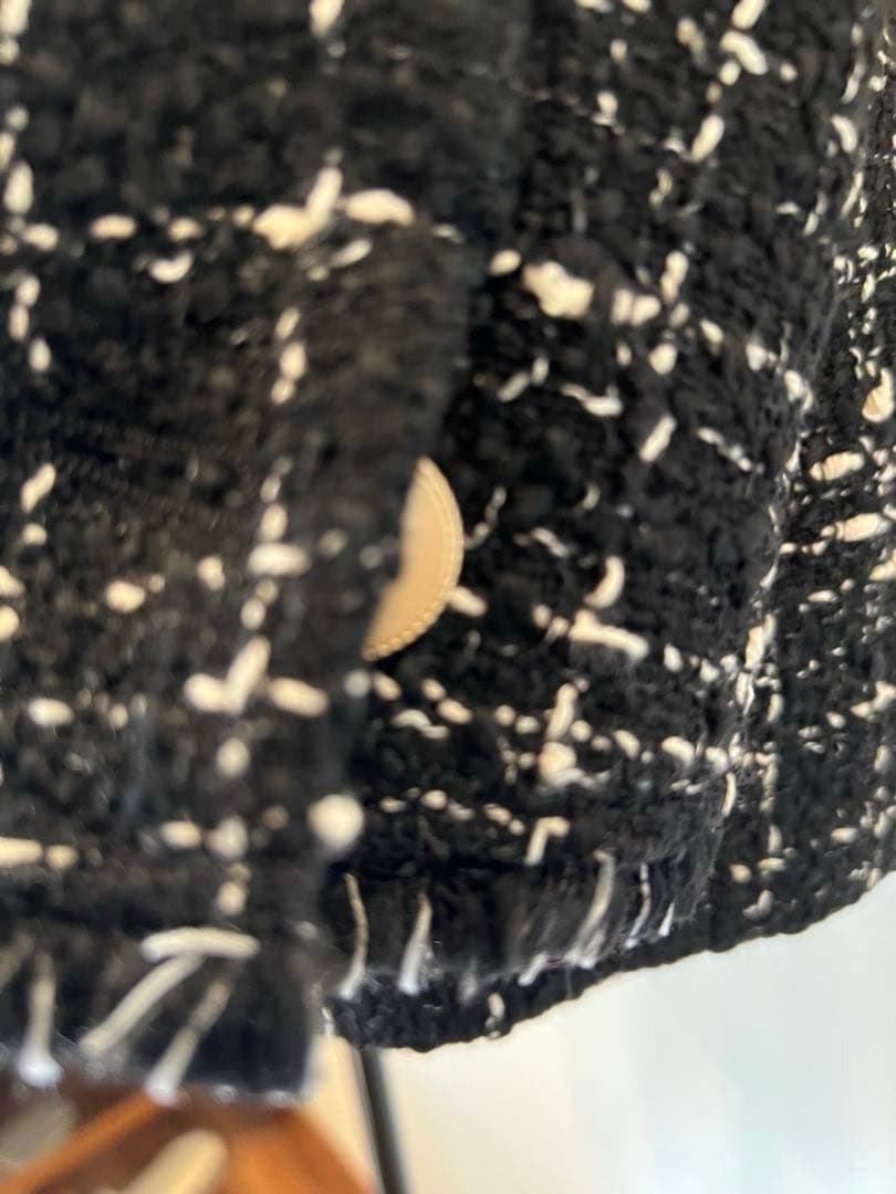 新品未使用　23区　GIOLICA生地　ツイードジャケット　44サイズ