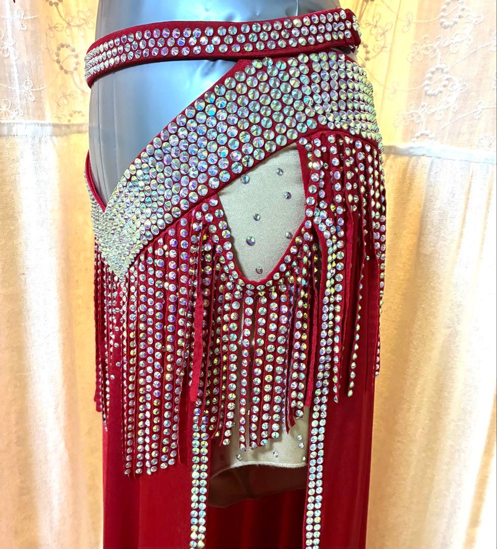 ベリーダンス衣装 / Mサイズ / 赤 / ブラ・スカート・チョーカー3点セット