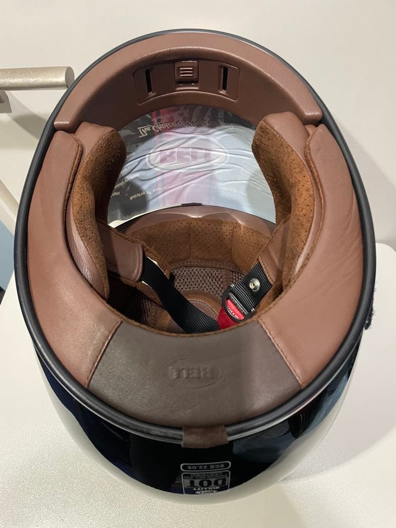 h*u様 今週末まで価格　BELL bullitt Mサイズ　美品