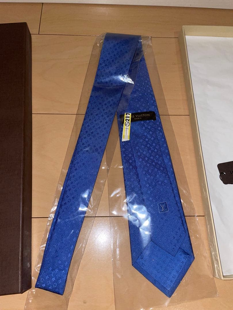 Louis Vuitton 青 ネクタイ