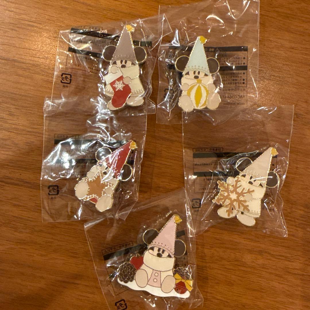 リルリンリン カプセルトイ ピンバッチ2025 コンプリートセット クリスマス