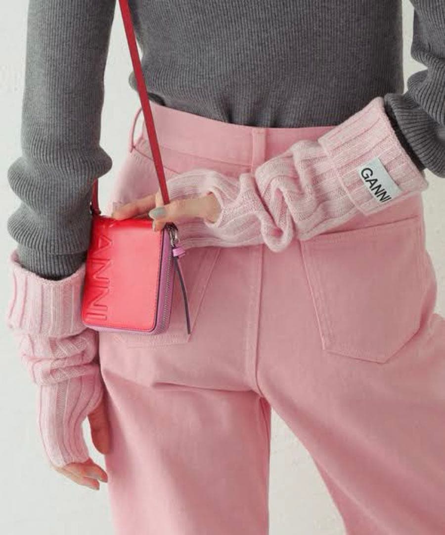GANNI arm warmer pink 新品未使用タグ付き