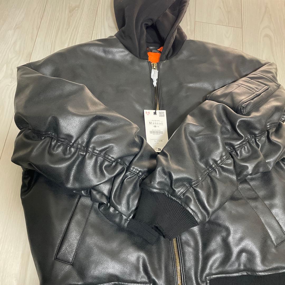 ZARA コントラストフード付きフェイクレザージャケット　Mサイズ