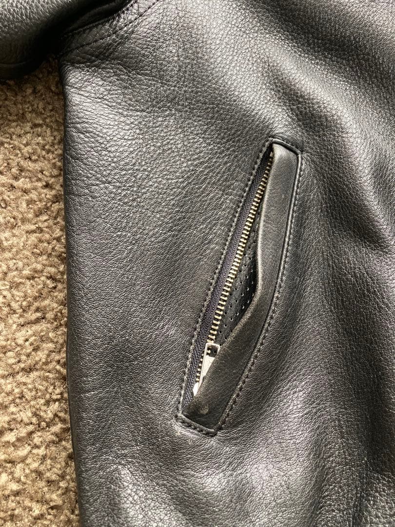 クシタニ　革ジャン黒　サイズL