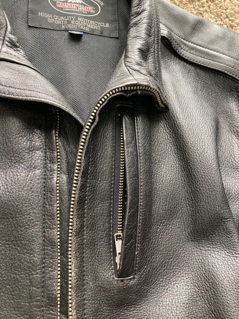 クシタニ　革ジャン黒　サイズL