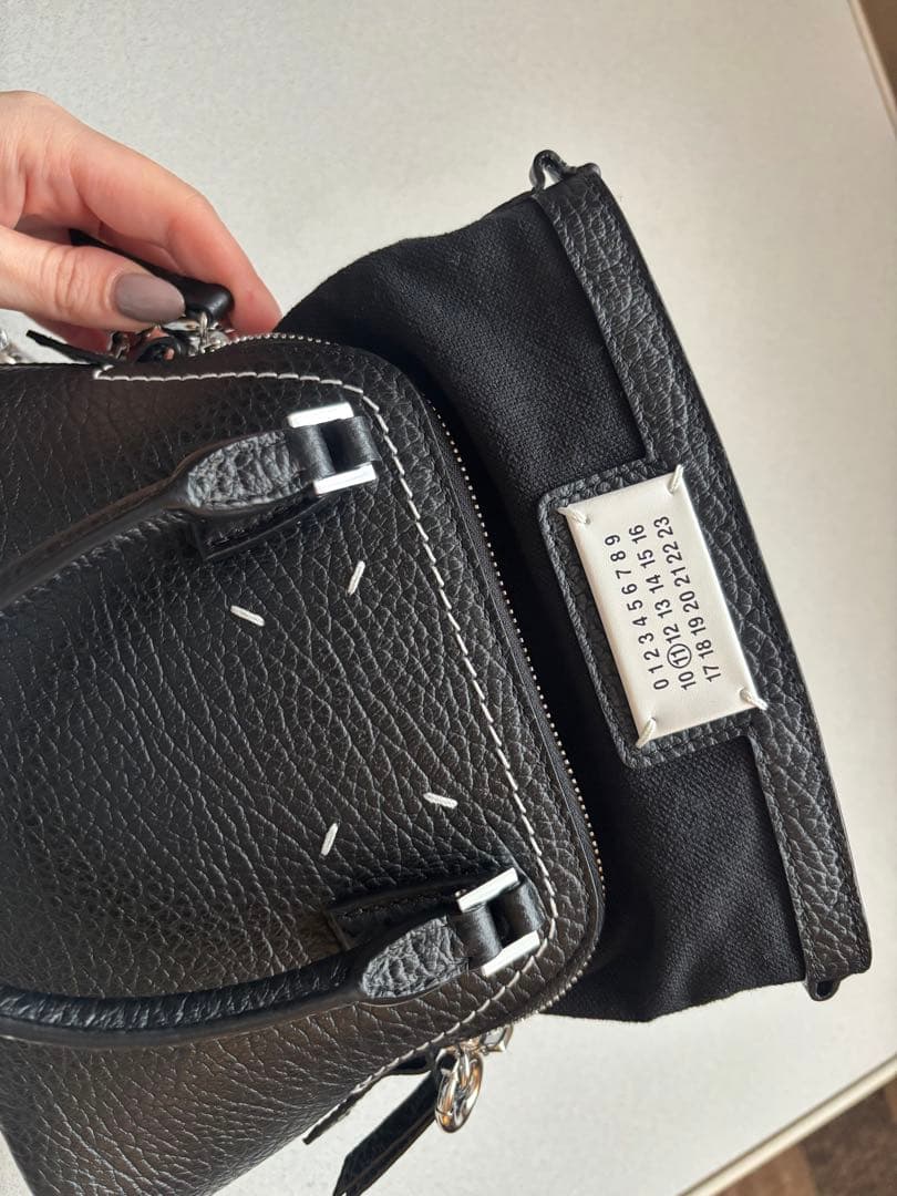 Maison Margielaメゾンマルジェラ 5ACマイクロ ブラック