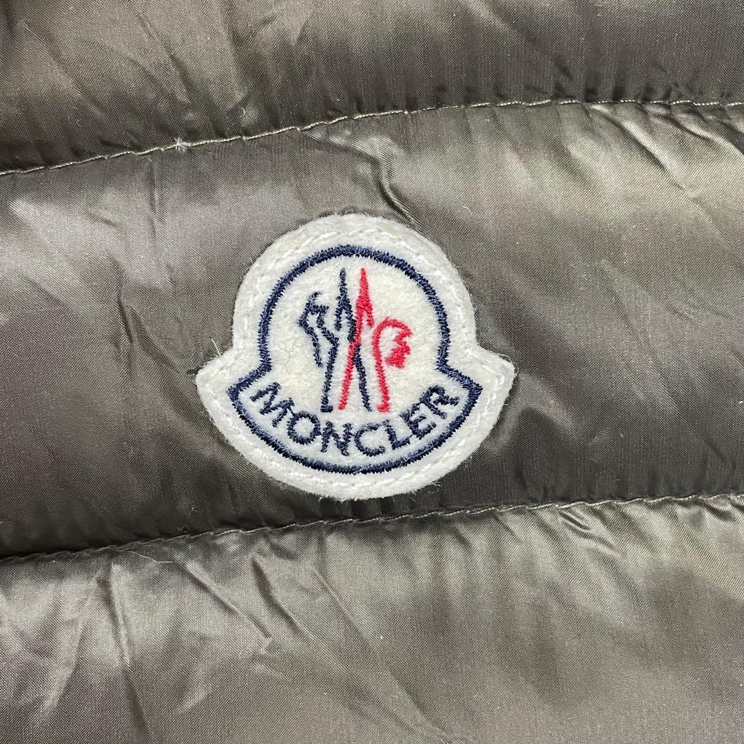 【良品】モンクレール★LIANE　リアンヌ　ダウンベスト　ワッペン　カーキ　1