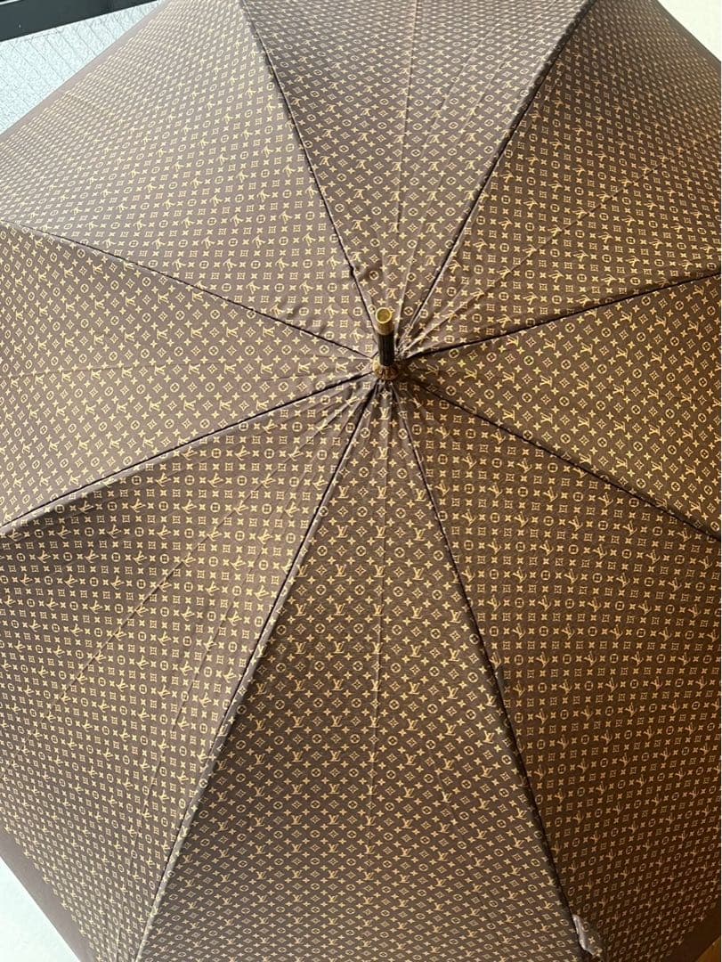 【試し使いのみ】LOUIS VUITTONモノグラム パラプルュイ ジブレ 傘