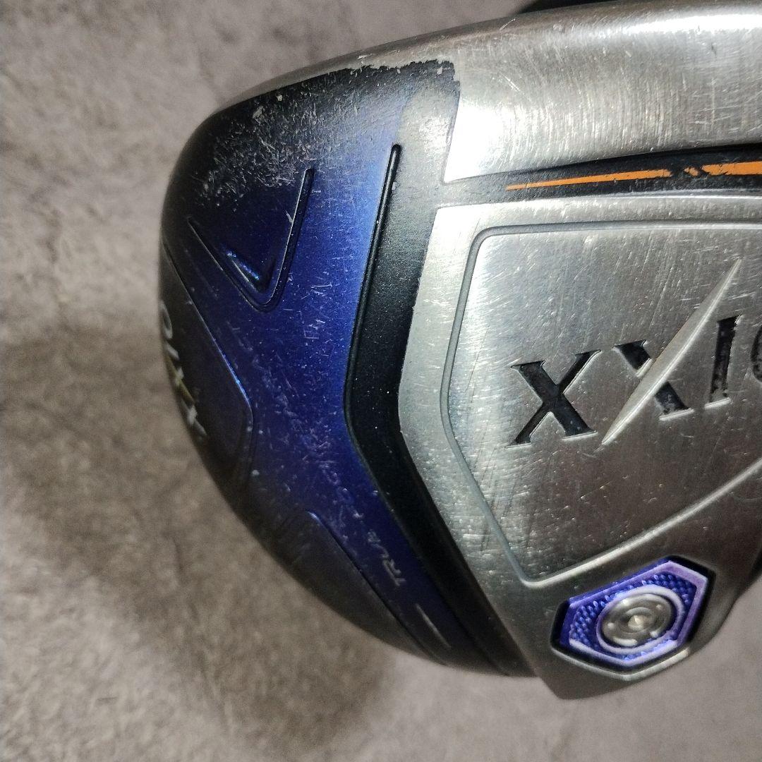 送料込み　ゼクシオ10 ドライバー 10.5度 Flex R ヘッドカバー付き