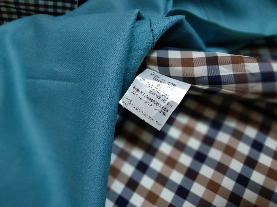 アクアスキュータム Aライン トレンチコート　サイズ10