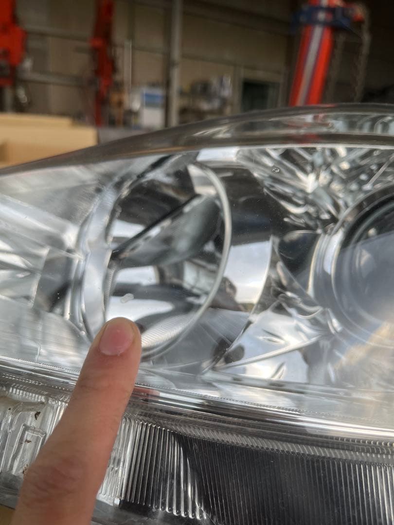 NHP10 アクア 左ヘッドランプ