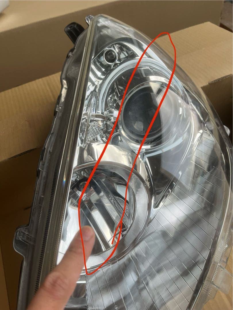 NHP10 アクア 左ヘッドランプ