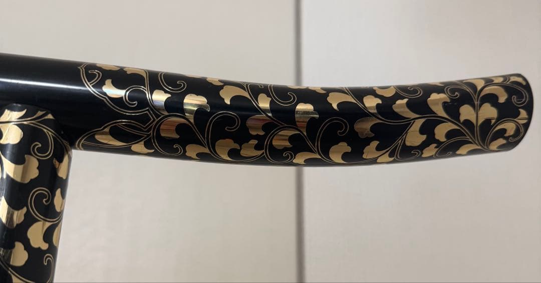 二段 大衣桁 　豪華　黒唐草