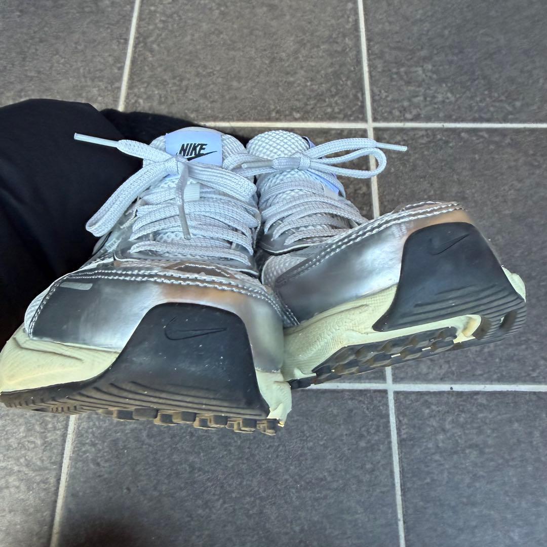 【美品】NIKE WMNS V2K RUN FD0736-100 25.5cm