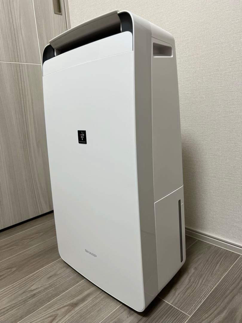 シャープ　プラズマクラスター700 衣類乾燥除湿機 CV-N120