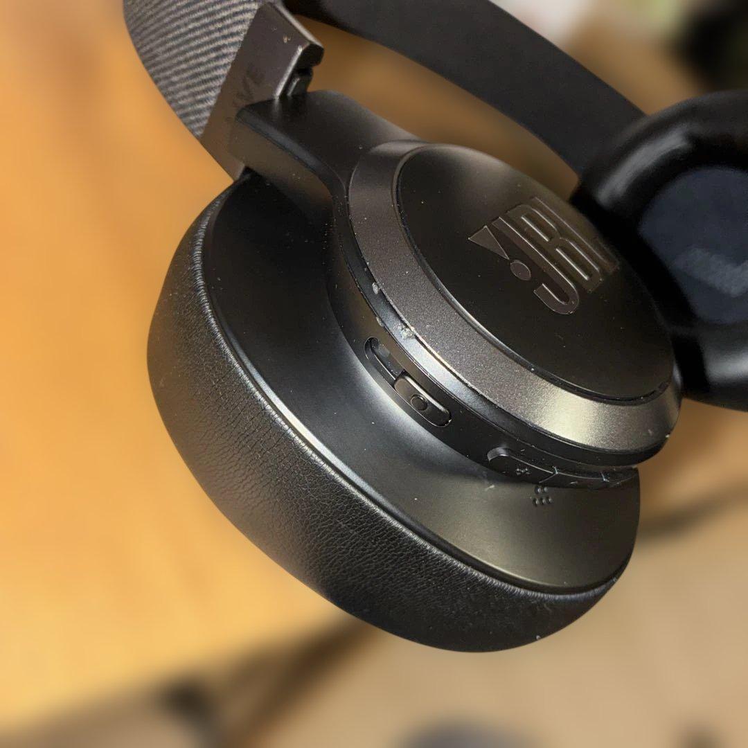 JBL LIVE 770NC ワイヤレスヘッドホン　ブラック