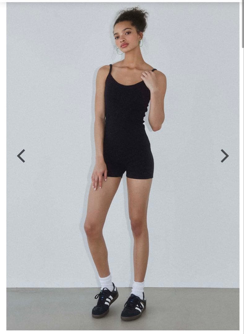 サロペット・オーバーオール・オールインワン alexiastam wellness cami romper black M