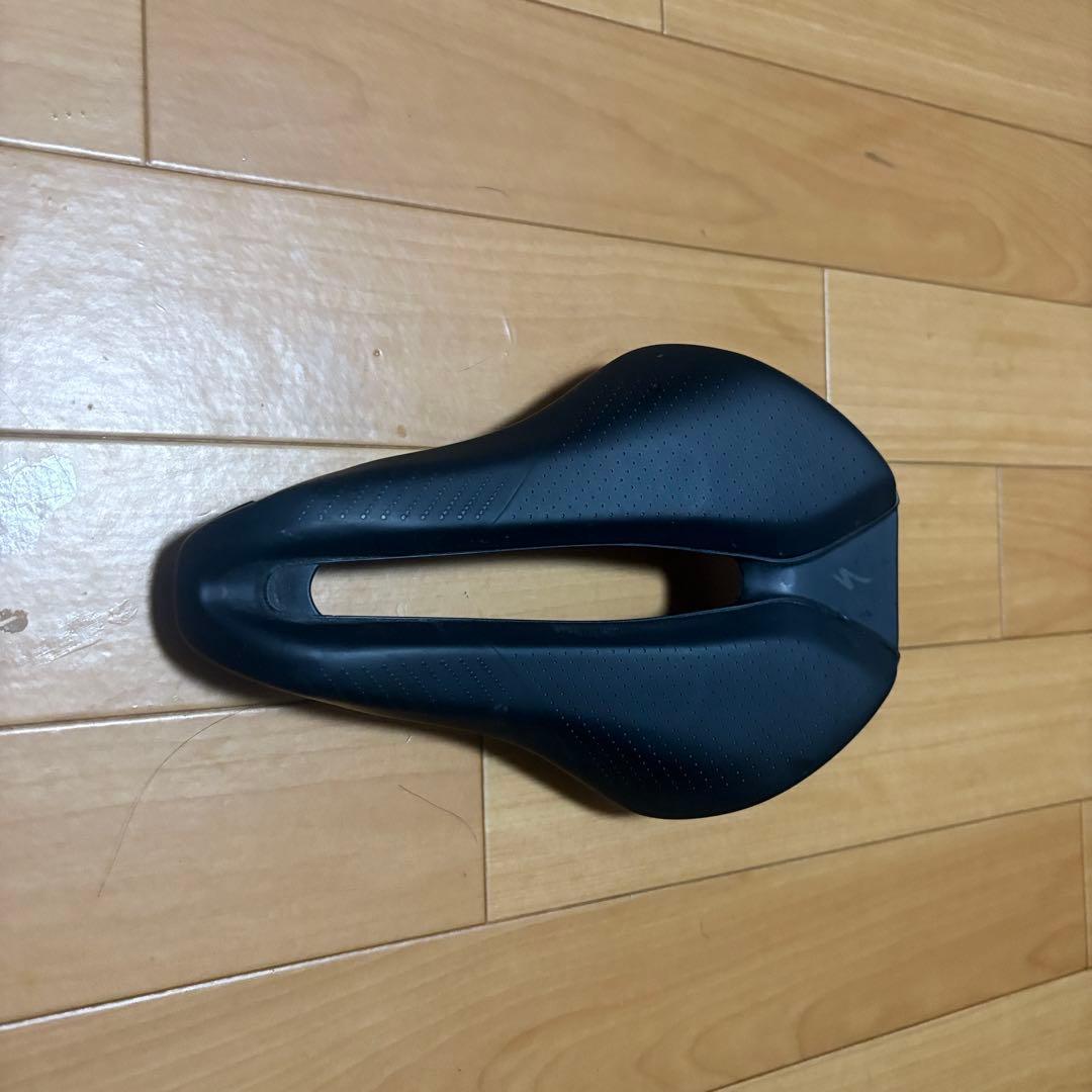 specializedシテロ サドル