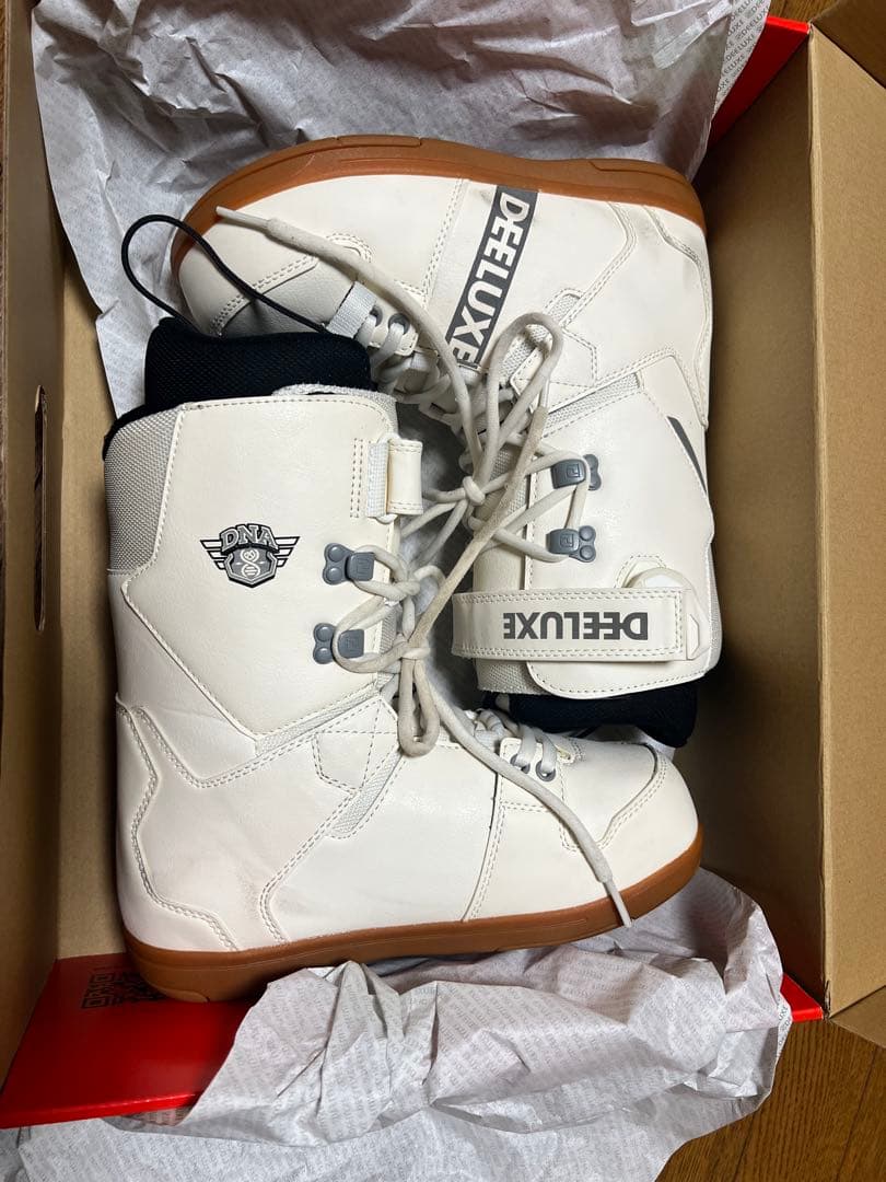 DEELUXE DNA スノーボードブーツ ホワイト 23-24