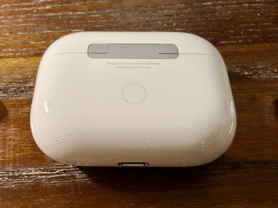 AirPods Pro 第2世代 Lightning ケース傷あり