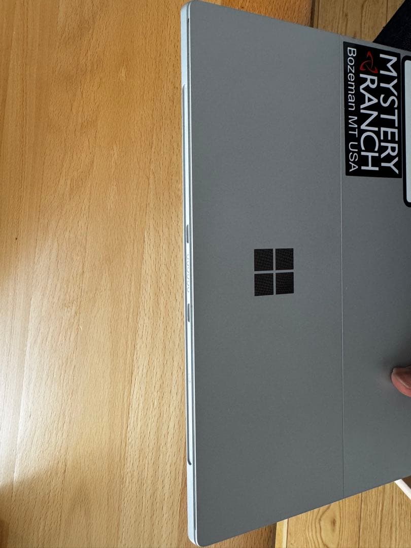 Microsoft Surface Pro 1796 (第5世代)