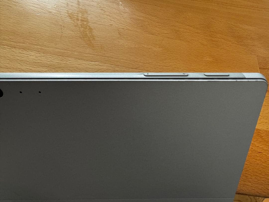 Microsoft Surface Pro 1796 (第5世代)