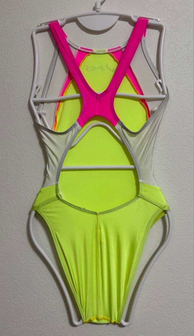 ASICS 蛍光イエロー ピンク ハイドロCD