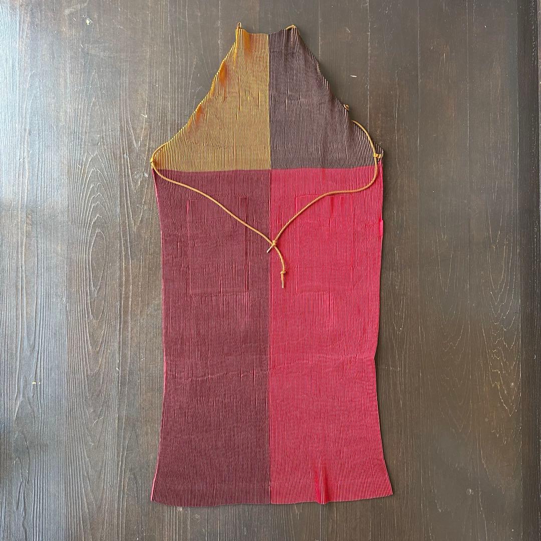 美品　Im product エプロン　プリーツ　イッセイミヤケ