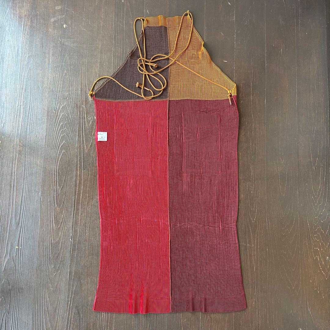 美品　Im product エプロン　プリーツ　イッセイミヤケ