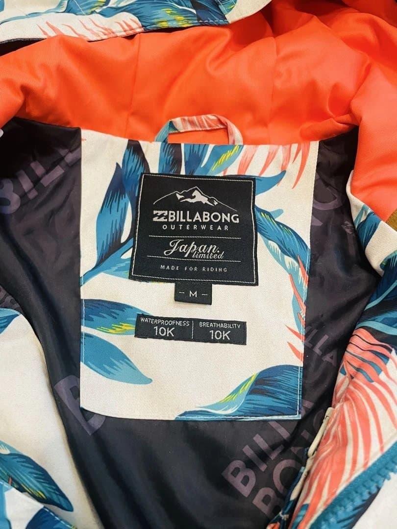 【新品・タグ付】BILLABONGフローラル　スノーウェア　レディース　Mサイズ