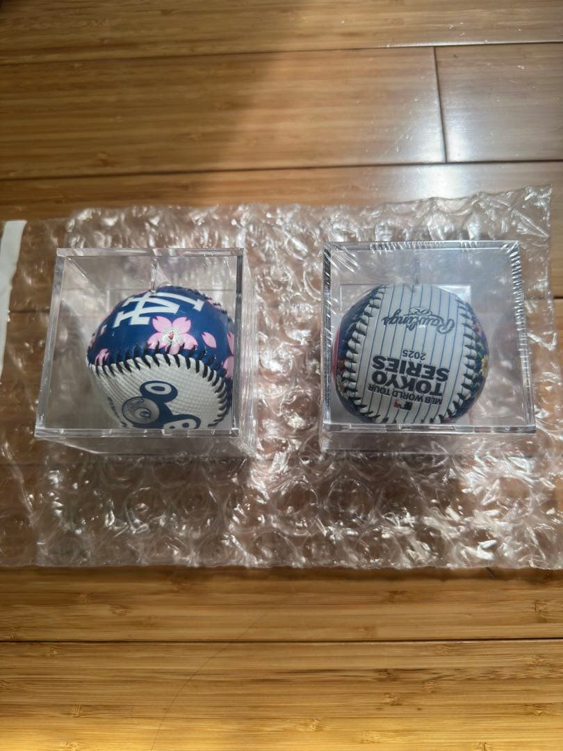 村上隆 MLB Tokyo Series ドジャース&カブス ボール　2個セット
