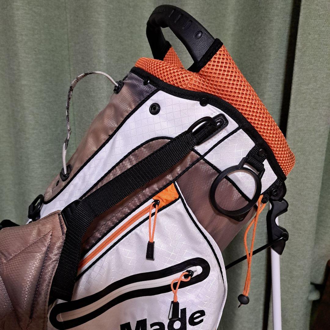 TaylorMade スタンド付きゴルフバッグ.フード付き.9.5インチ。