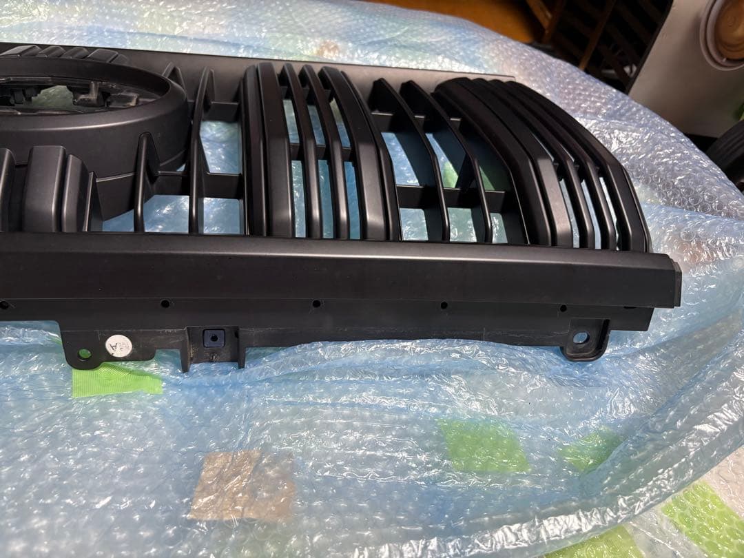 プラド　後期　マッドブラックエディション　純正　フロントグリル