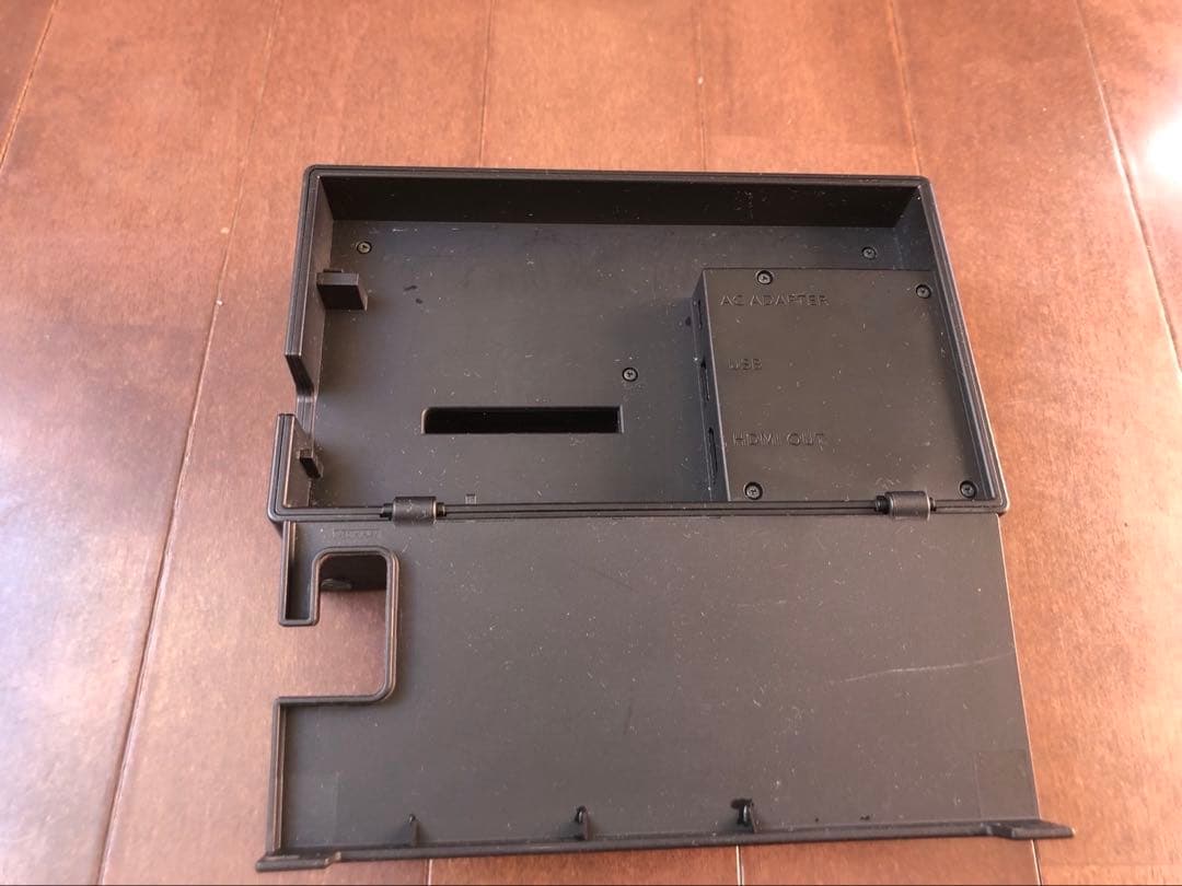 任天堂　Switch 本体