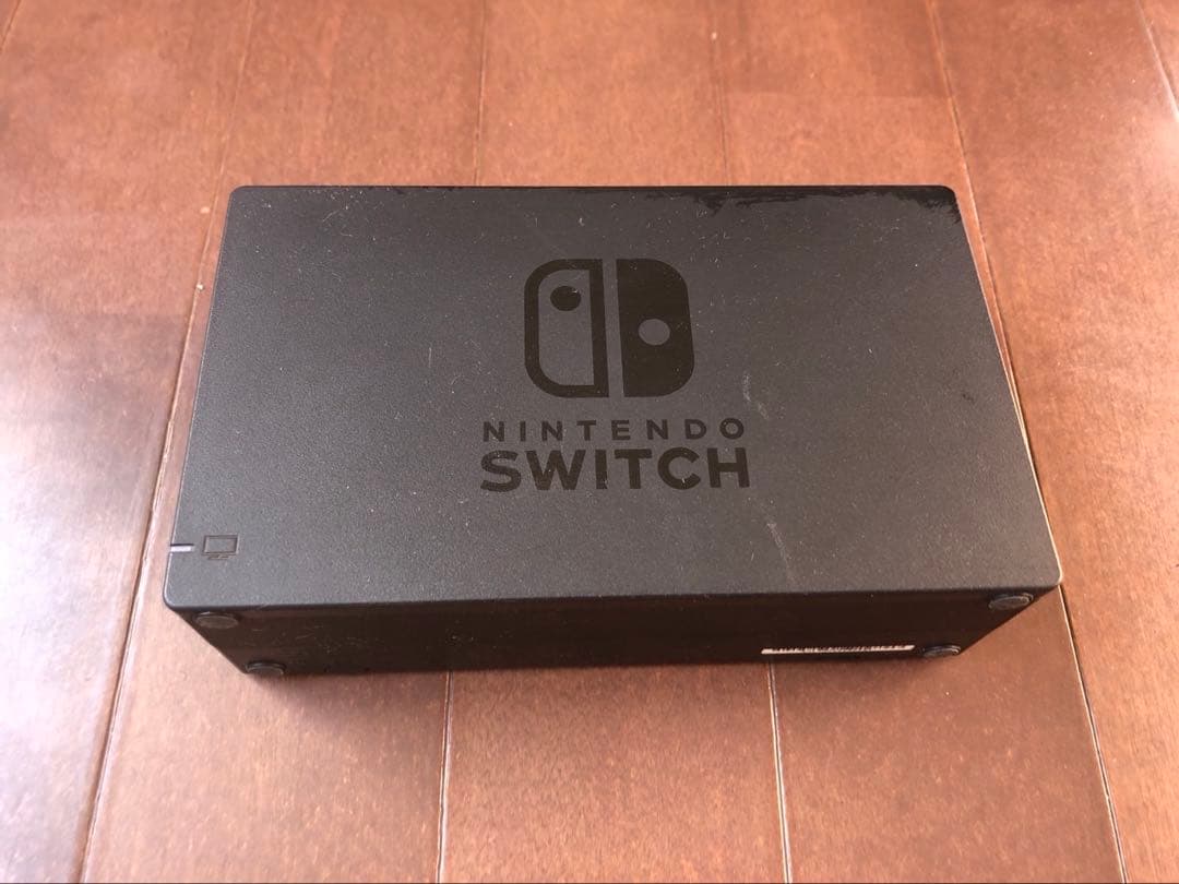 任天堂　Switch 本体