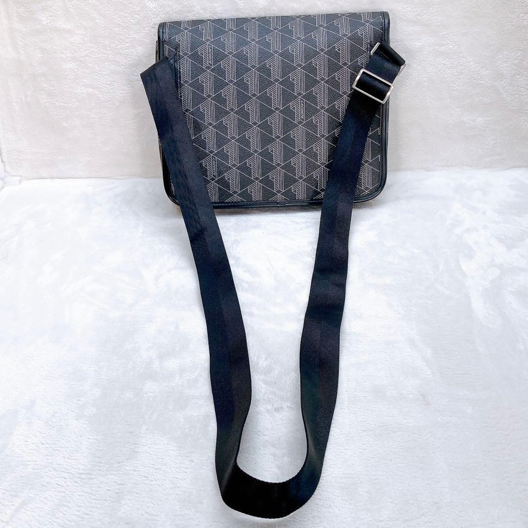 ✨美品✨ラコステ 幾何学模様 ショルダーバッグ フラップ メッセンジャー 総柄
