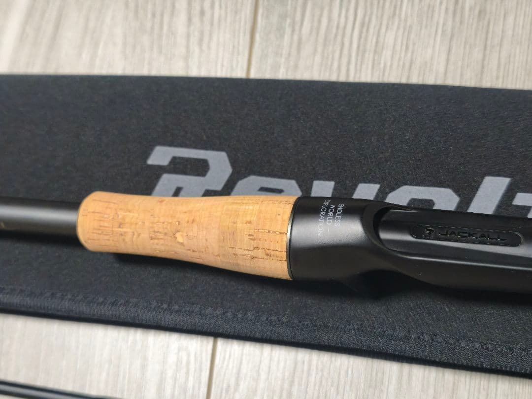 リボルテージ C67MH+/2 美品 ジャッカル ベイトロッド 2ピース バス