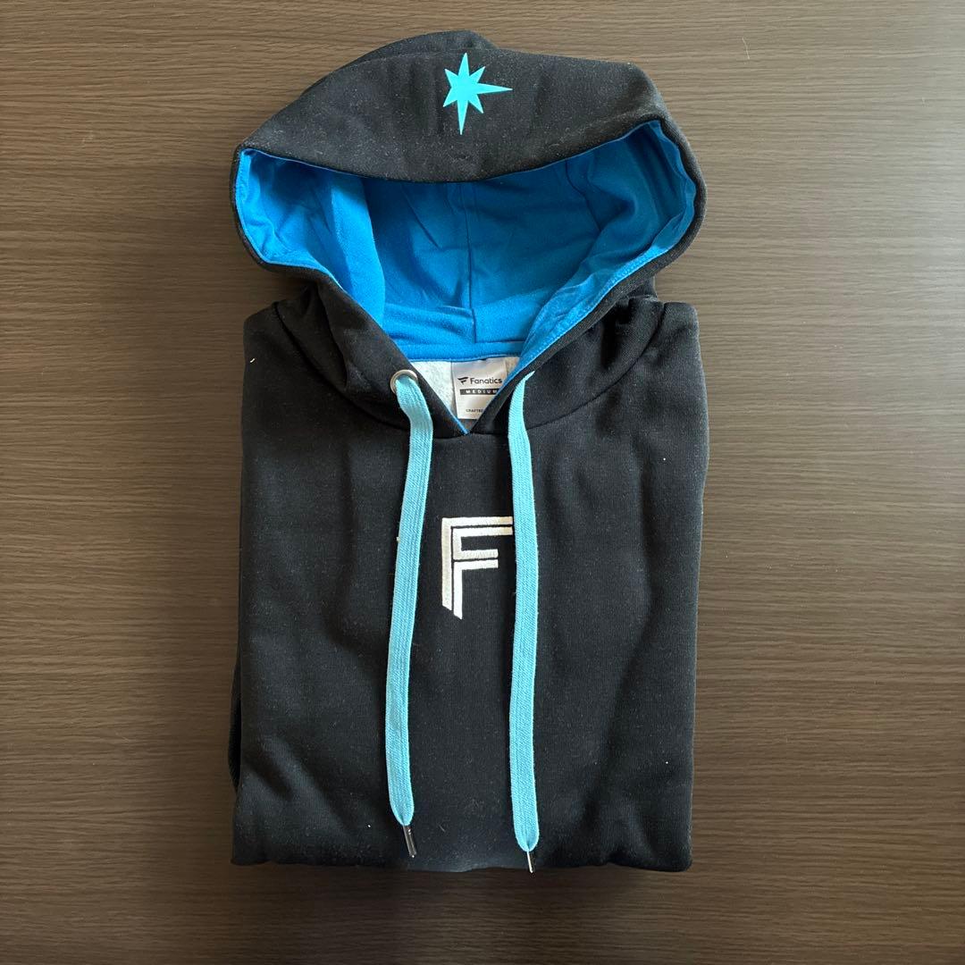 2025 FAVファイターズ　プレミアムプルオーバーパーカー　Ｍサイズ